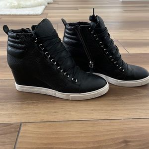 Paolo Wedge Sneaker Size 8.5
